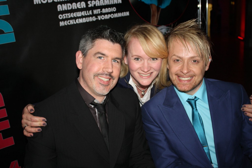 Jessi mit Ross Antony und Paul Reeves