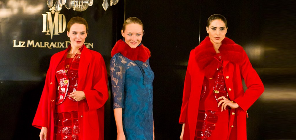 Haute Couture- Drei Models in der Kollektion von Liz Malraux