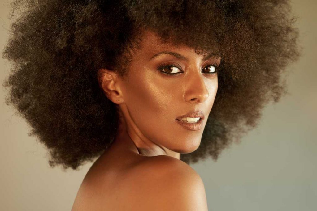 African Model & Dancer