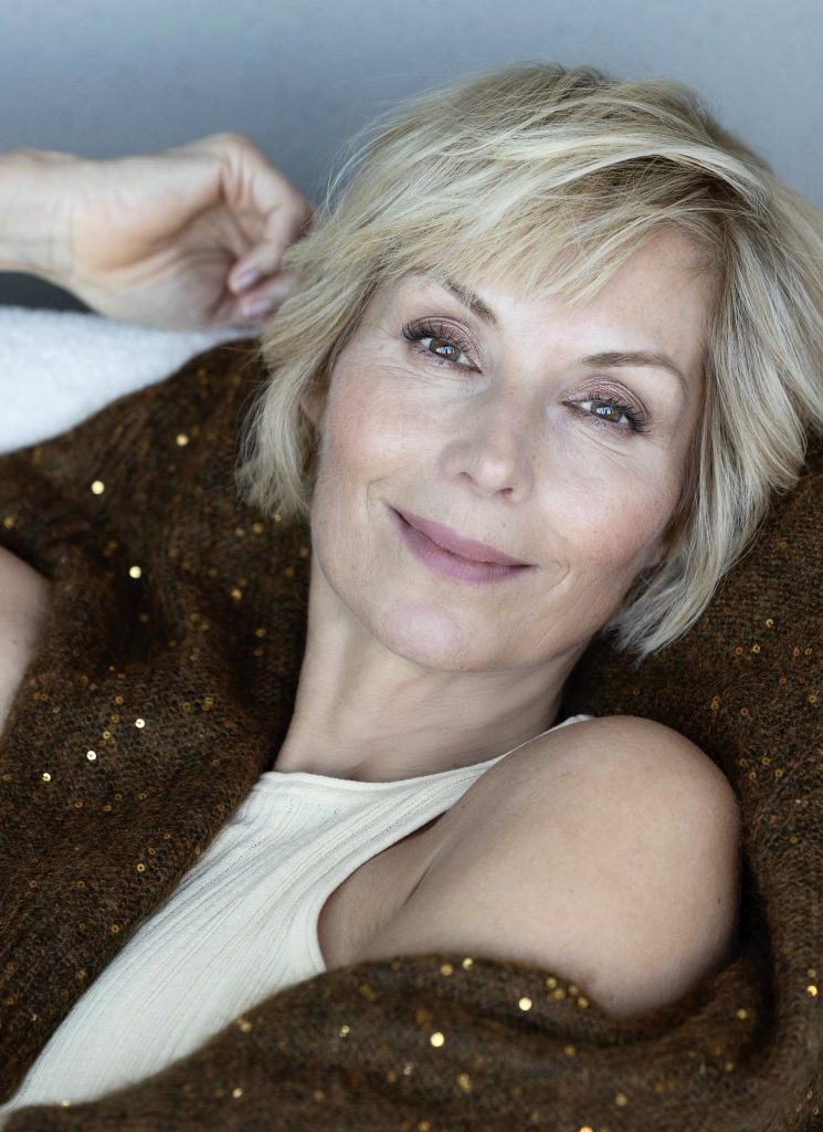 Anja Professionelles Commercialmodel