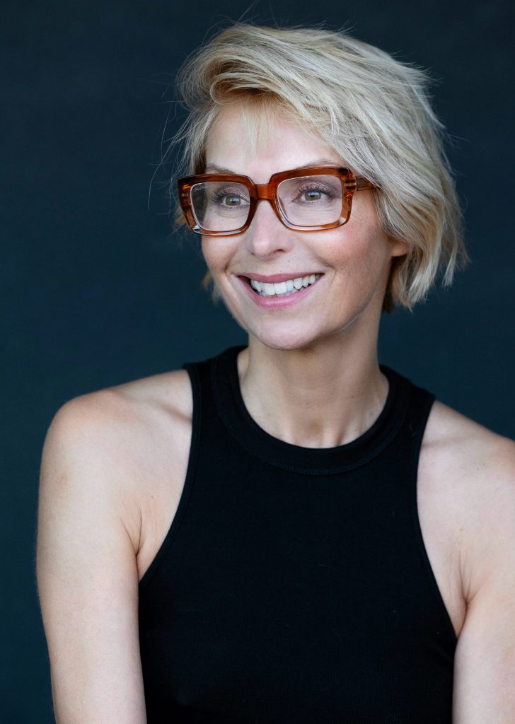 Anja Professionelles Commercialmodel