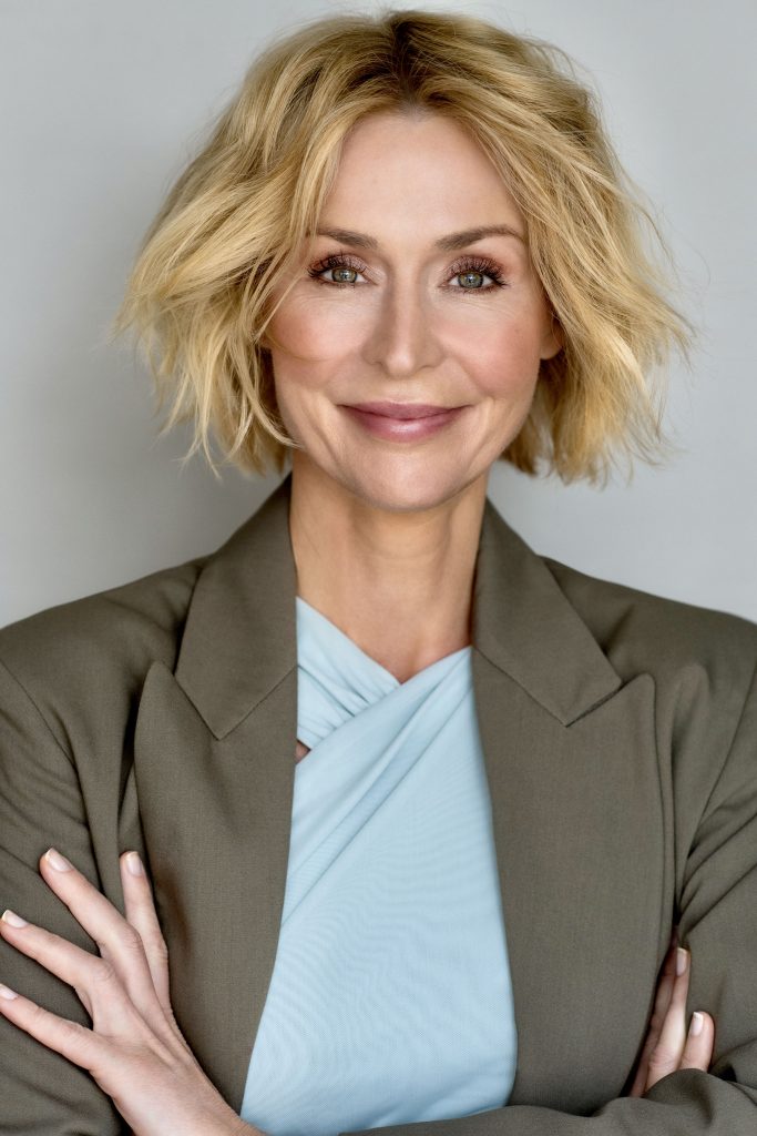 Commercial Model & Modern Women