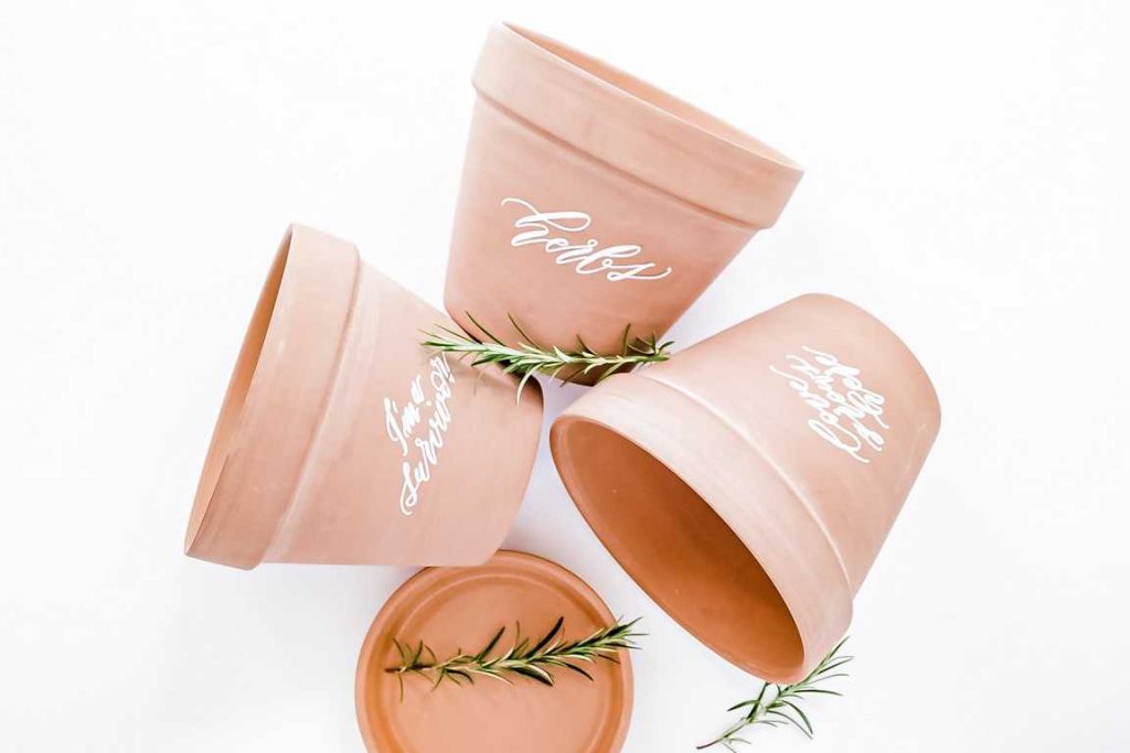 Lettering Workshop auf Blumentopfen