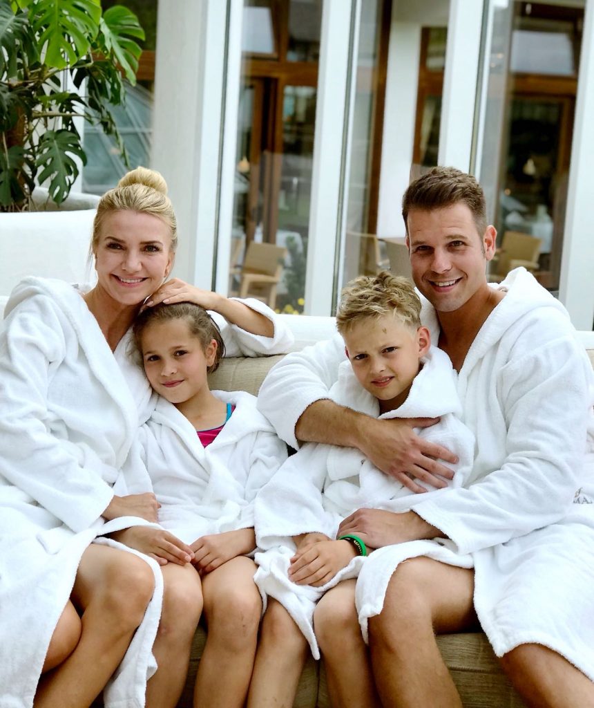 Catwalk & Commercial Model