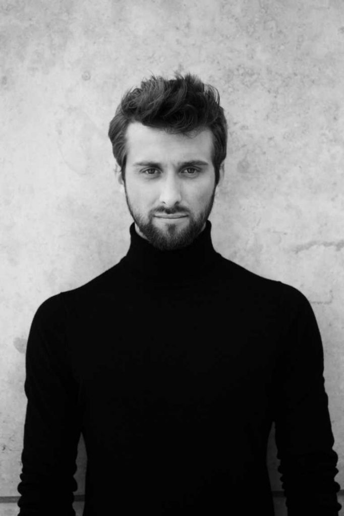 Denis Model & Tänzer