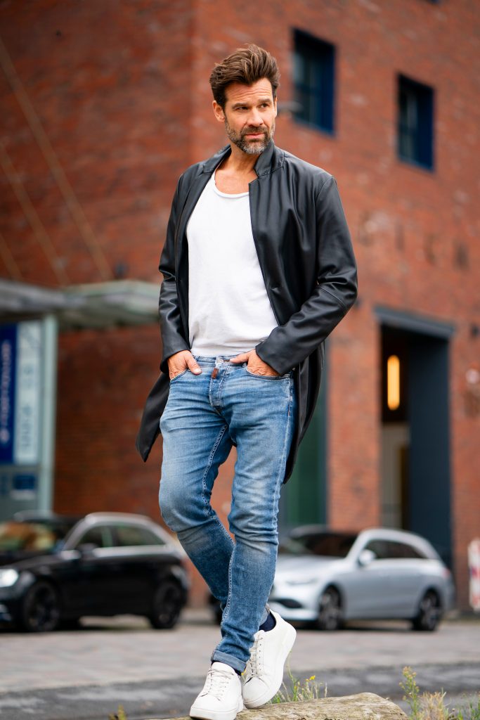Commercial Model Werbung und Kampagnen