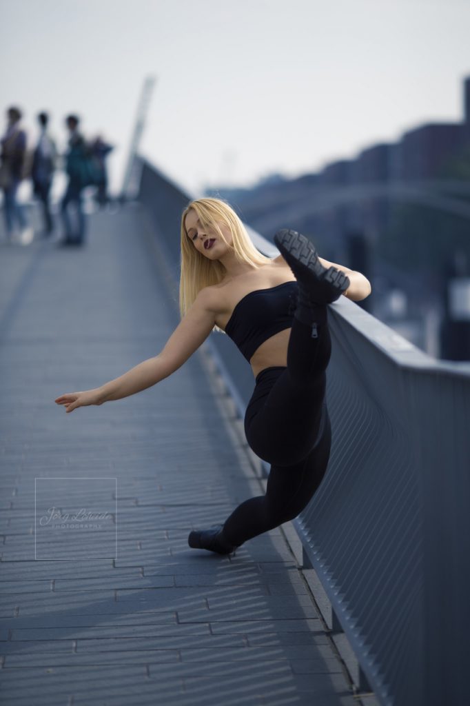 Model / Tänzerin / Sängerin