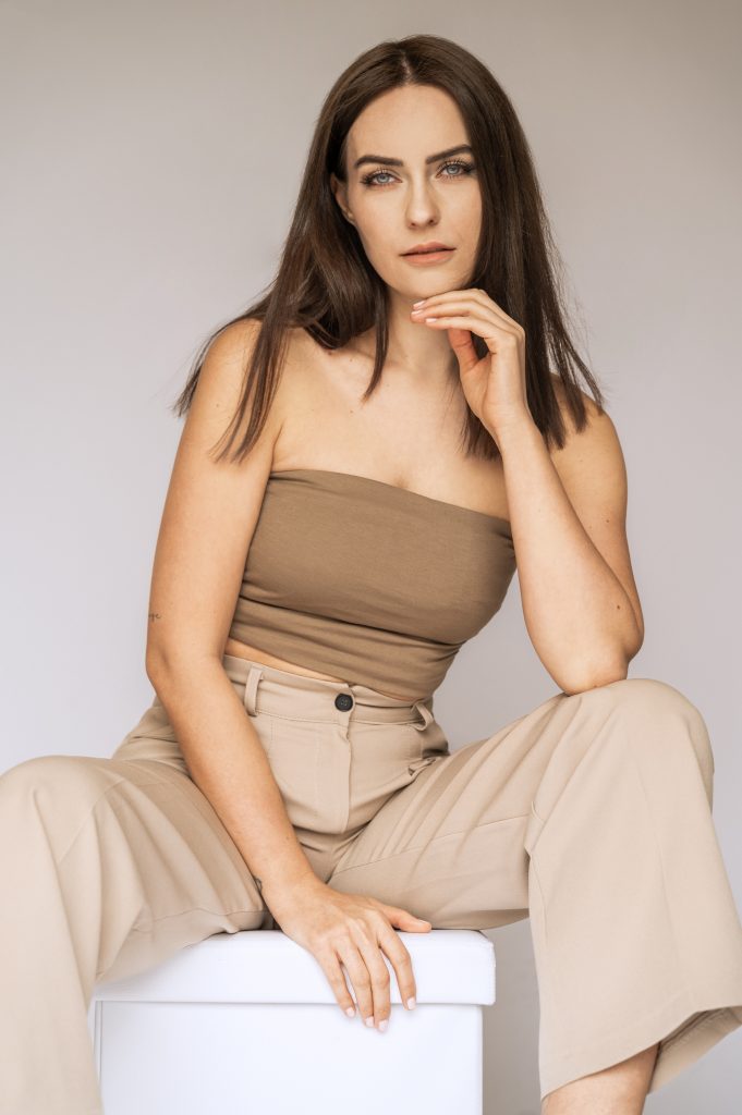 Carina Influencer Model