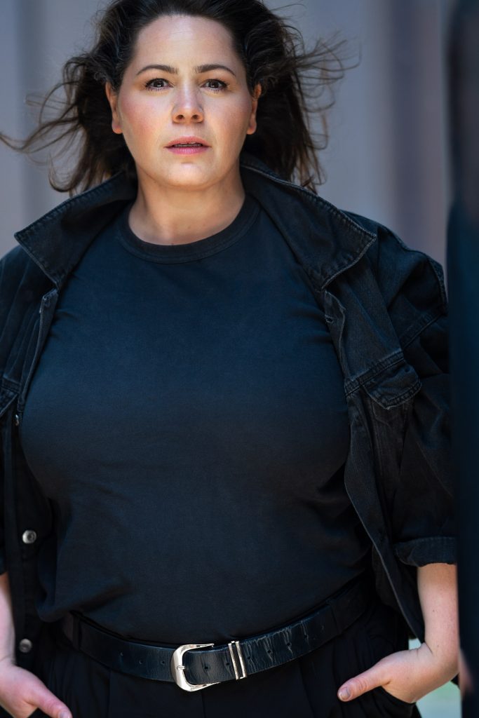 Musicaldarstellerin & Curvymodel