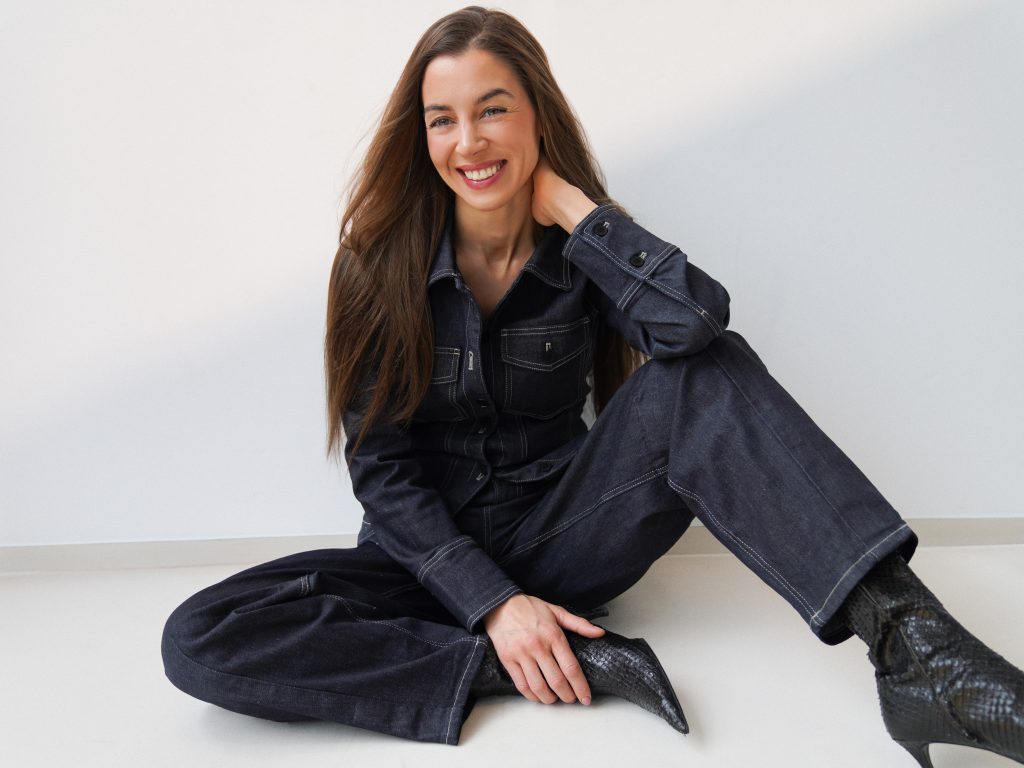 Commercialmodel & Sängerin